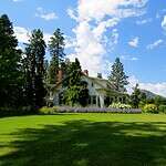 Agrowłókniny i agrotkaniny – wszystko, co musisz o nich wiedzieć. Poradnik eGarden.pl